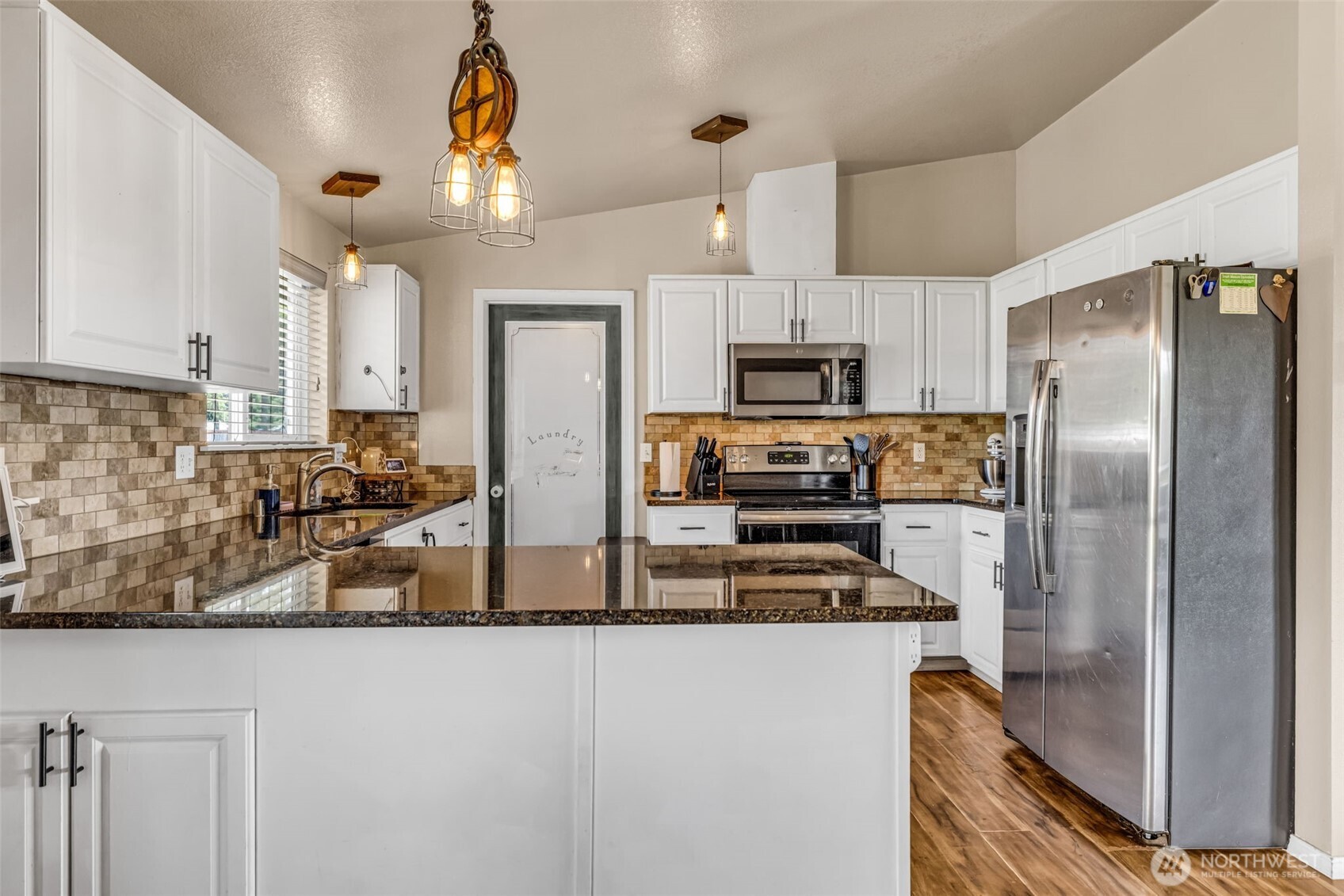 10313 School Land Road Property Photo 13