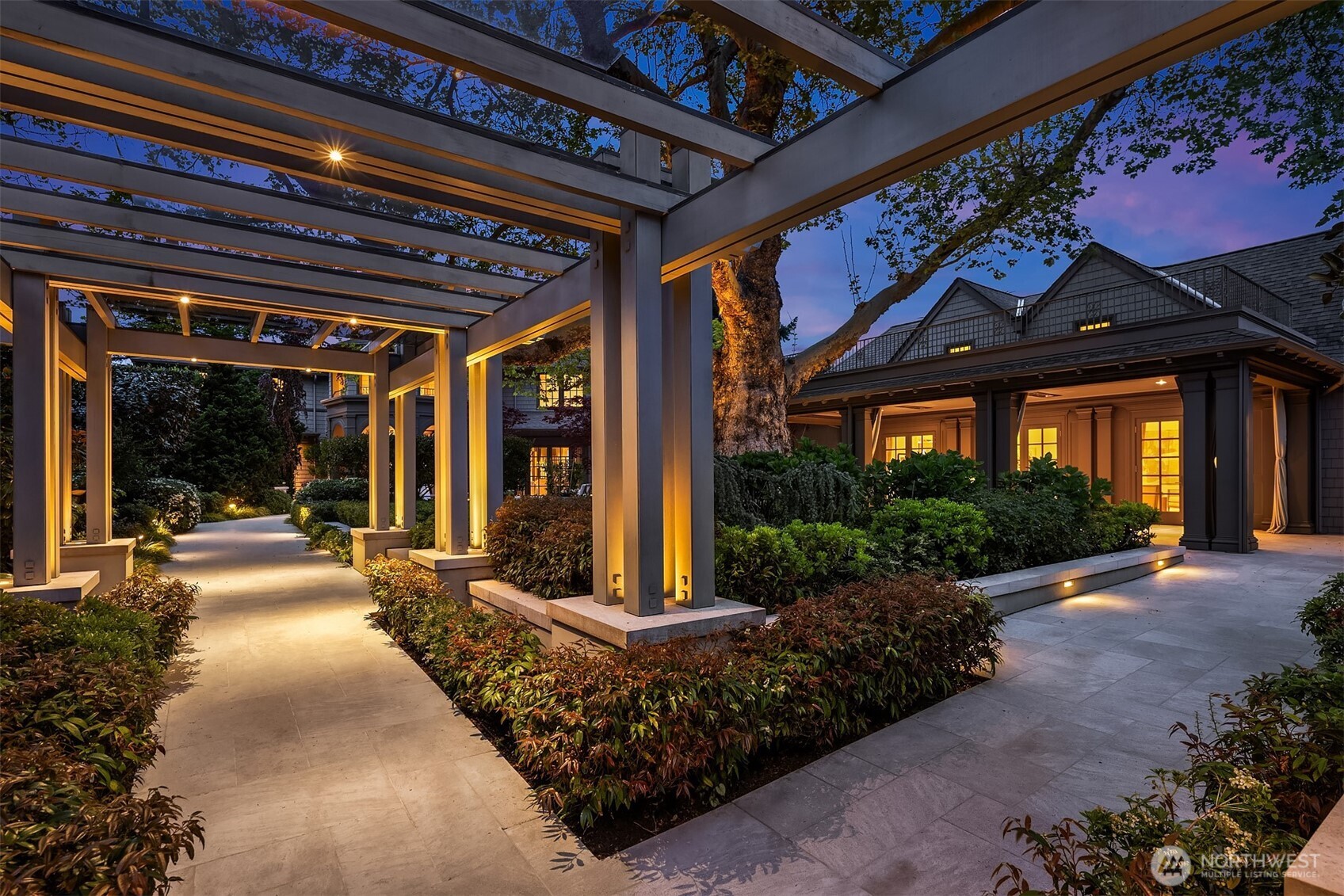 2524107 Property Photo 18