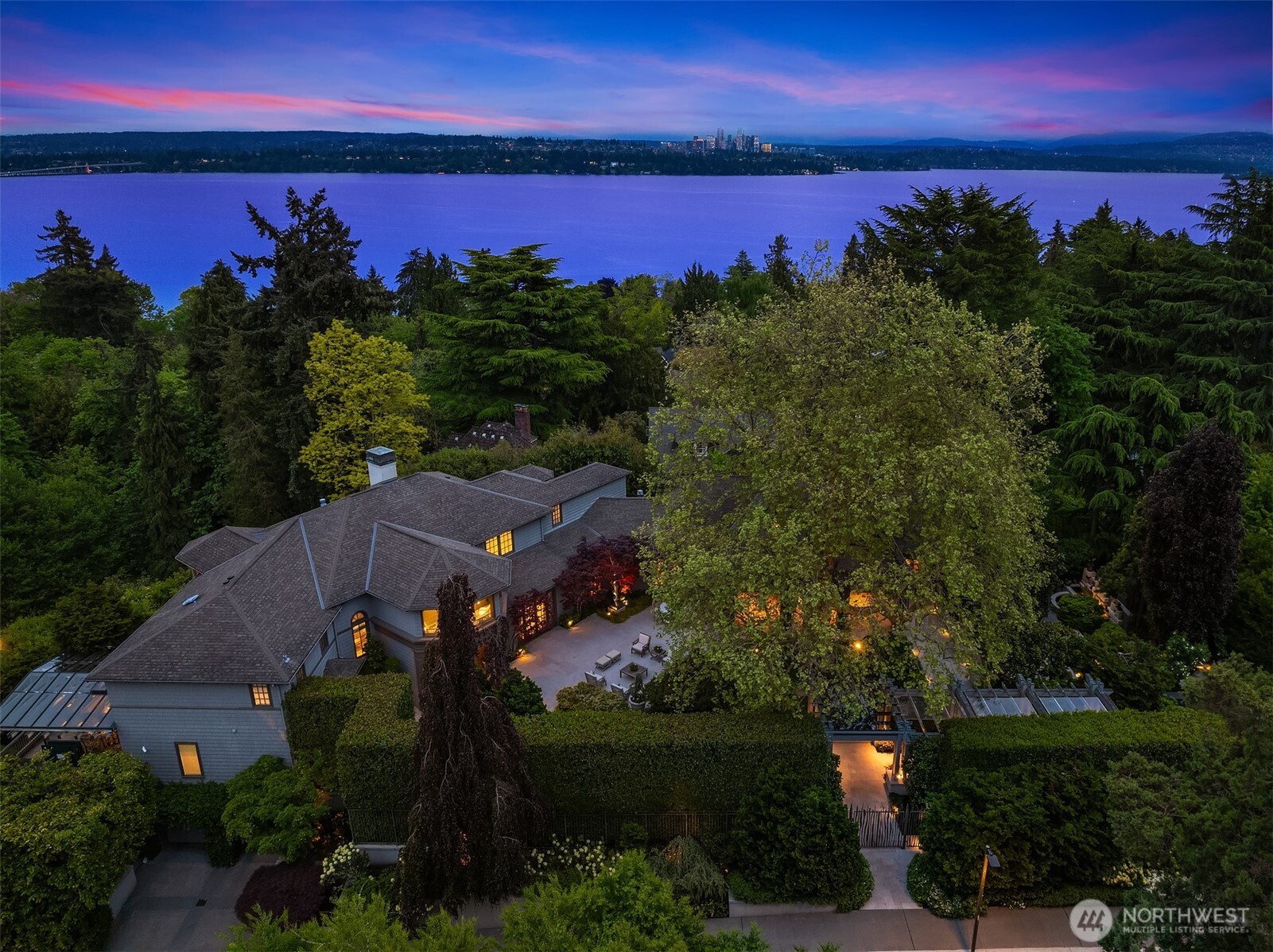 2524107 Property Photo 21