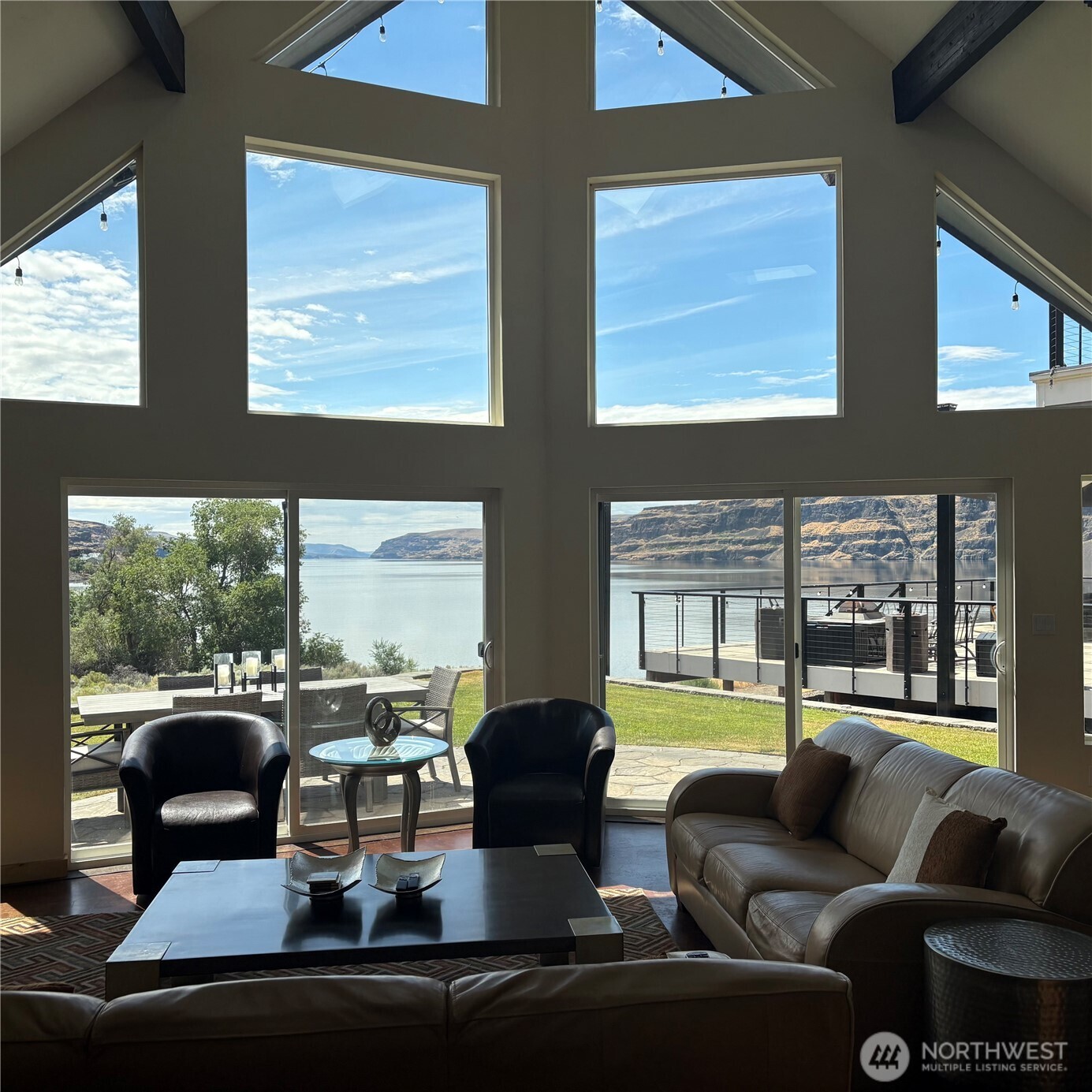 25053 Sw Wanapum Street Property Photo 1