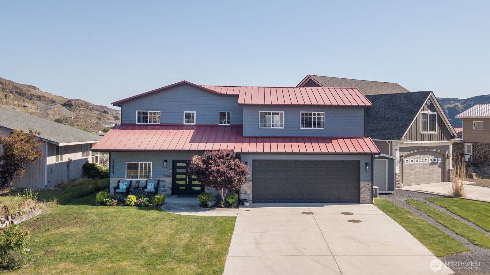 25053 Sw Wanapum Street Property Photo 2