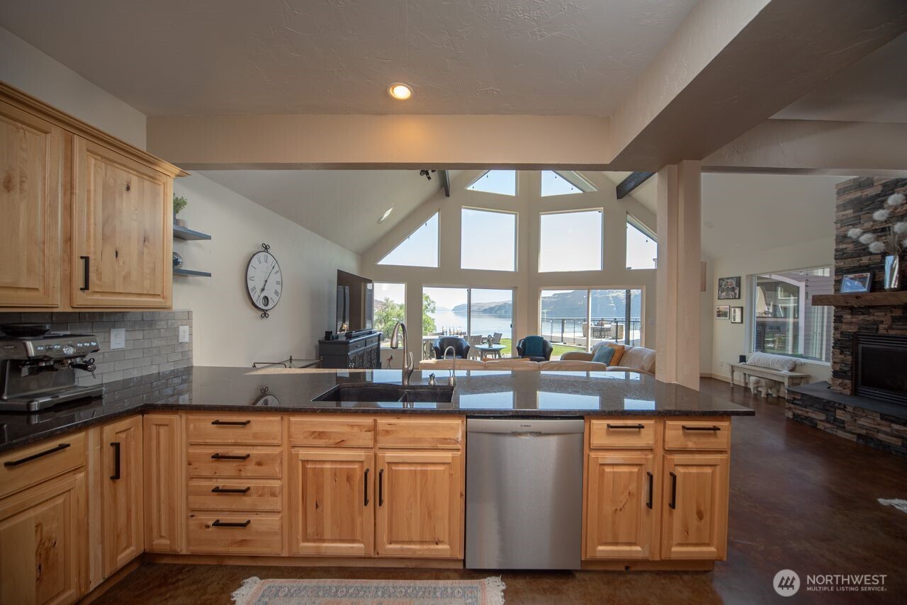25053 Sw Wanapum Street Property Photo 13