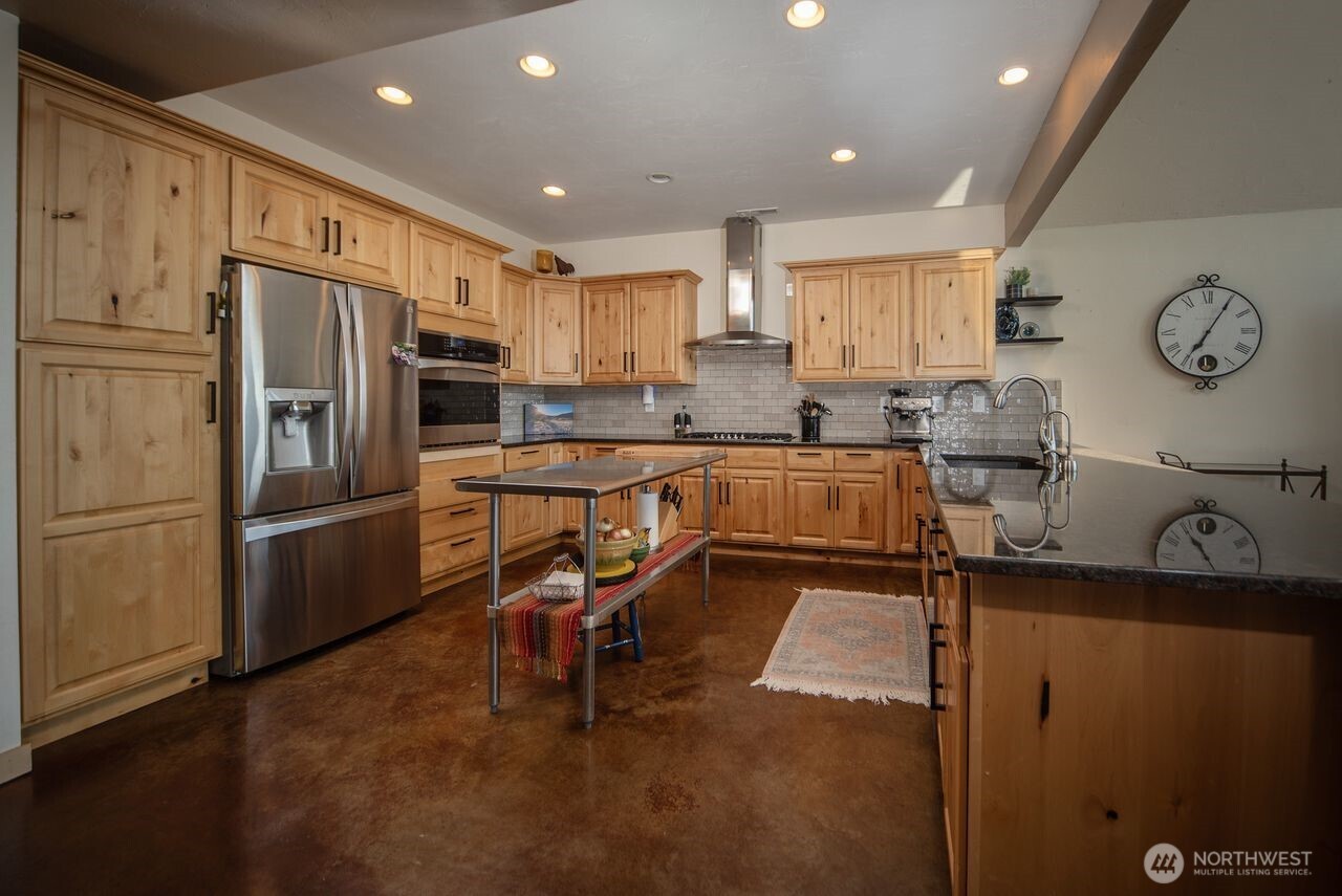 25053 Sw Wanapum Street Property Photo 15