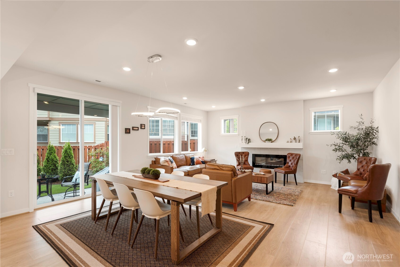 1703 14th Place Property Photo 4