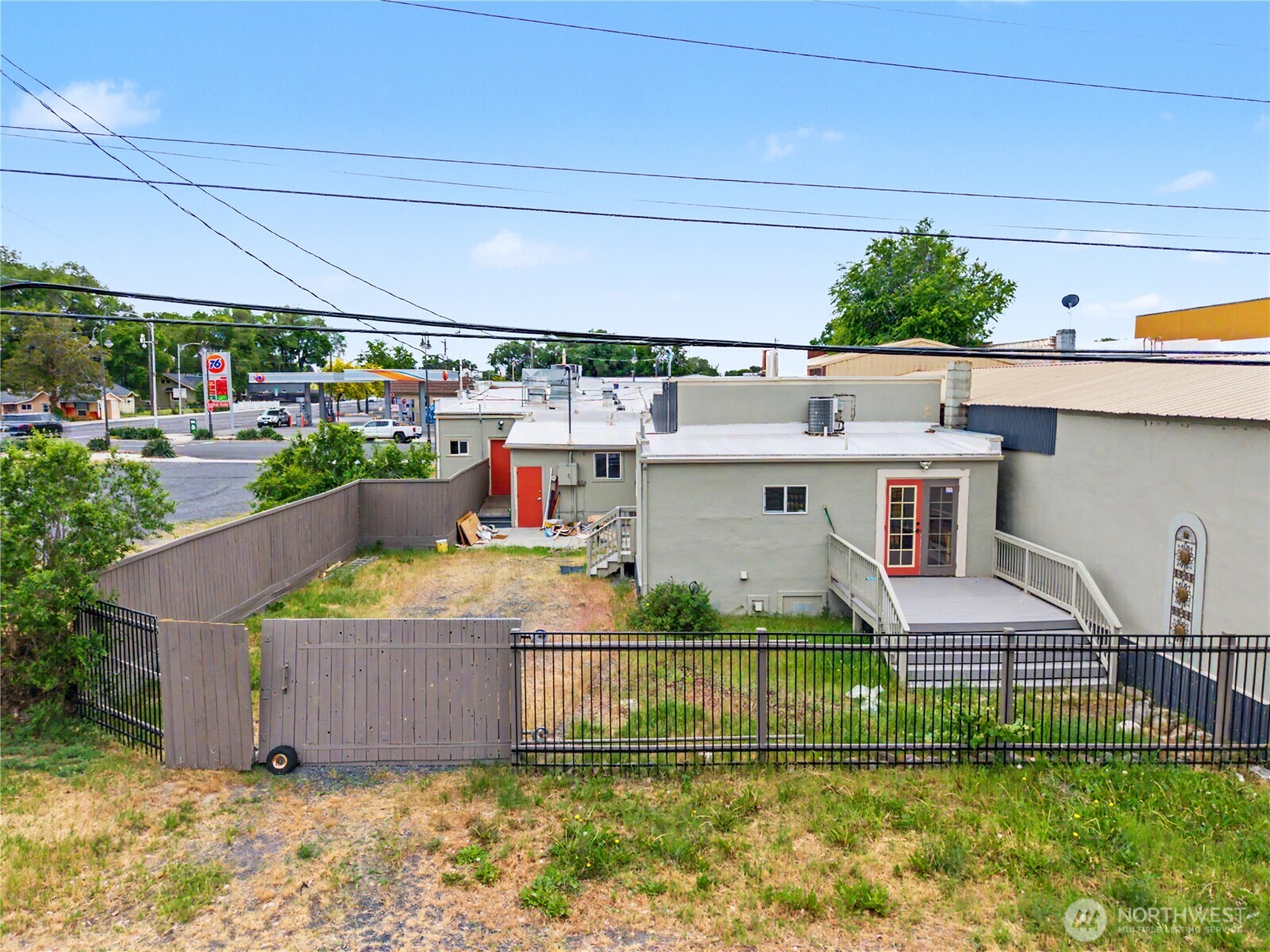 330 E Main Avenue Property Photo 4