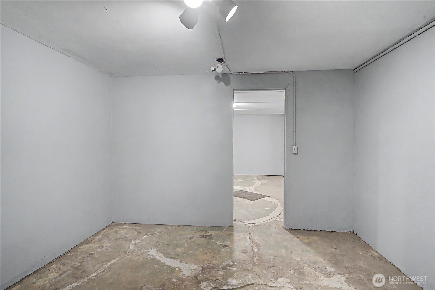 330 E Main Avenue Property Photo 29