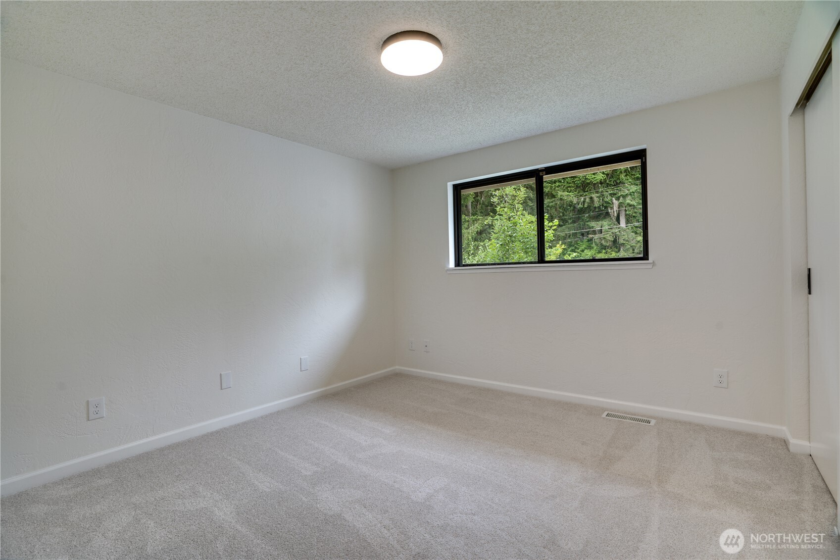 4270 Fir Drive Property Photo 13