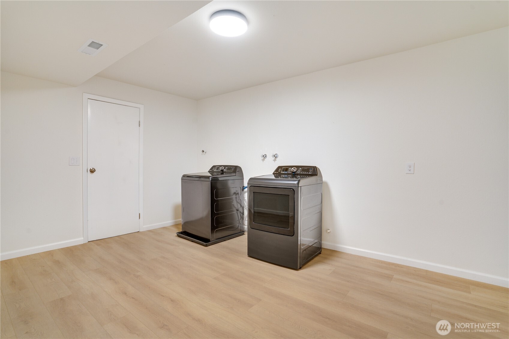 4270 Fir Drive Property Photo 25