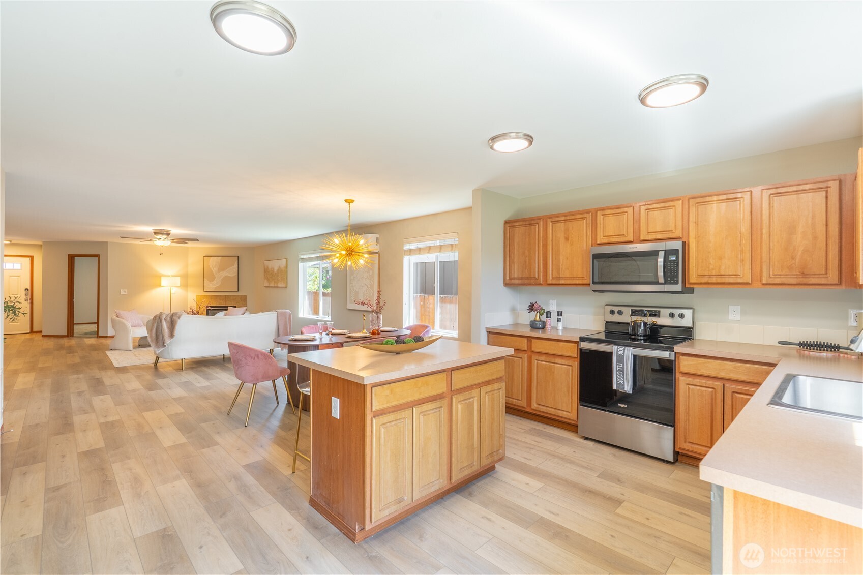 242 Riggs Drive Property Photo 14