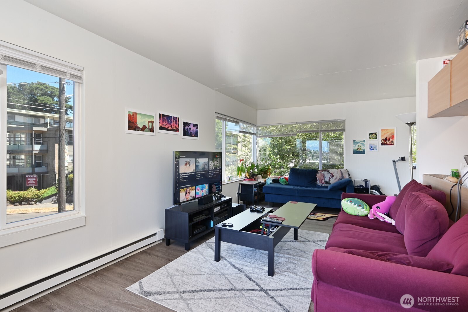 525 E Roy Street Property Photo 6