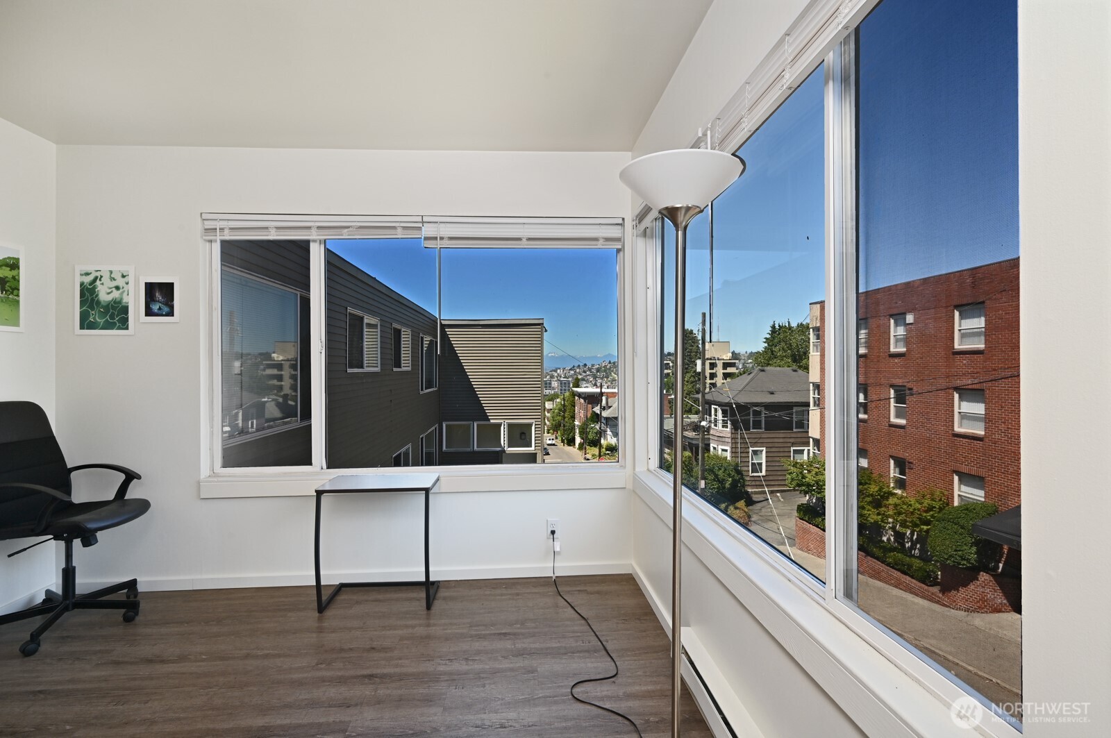 525 E Roy Street Property Photo 15