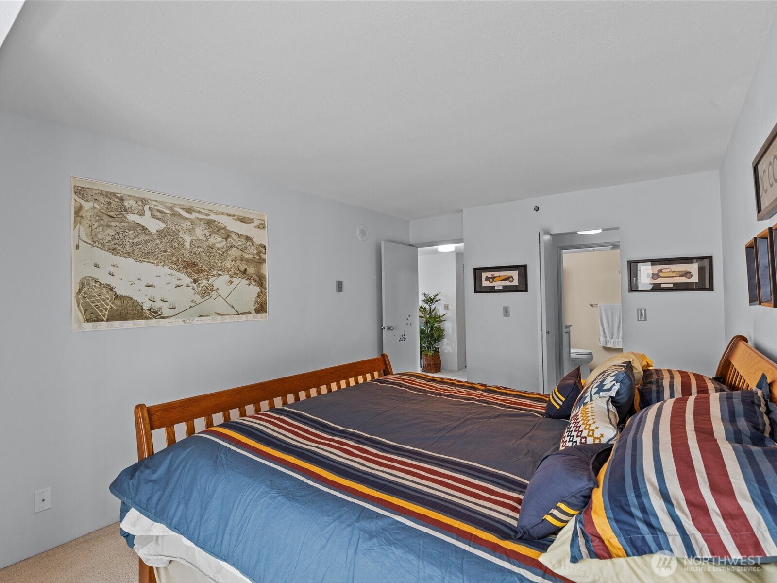 121 Vine Street 601 Property Photo 7