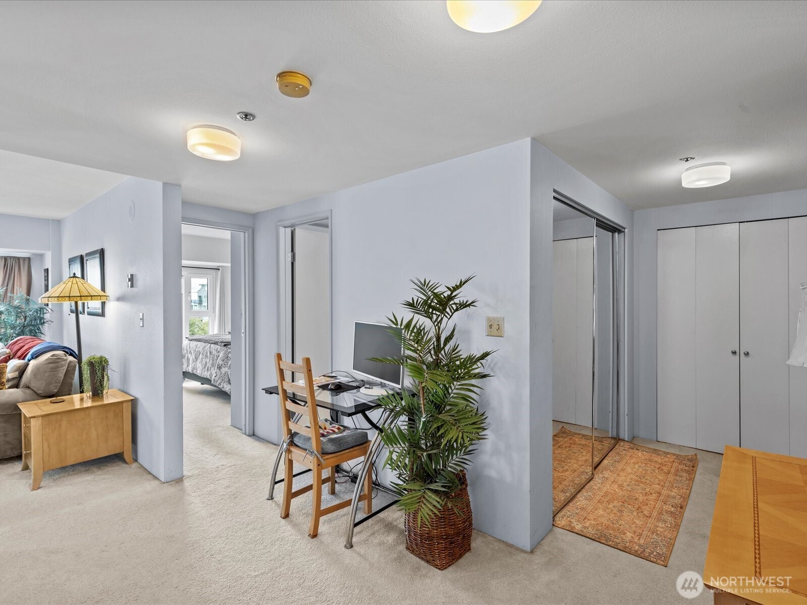 121 Vine Street 601 Property Photo 9