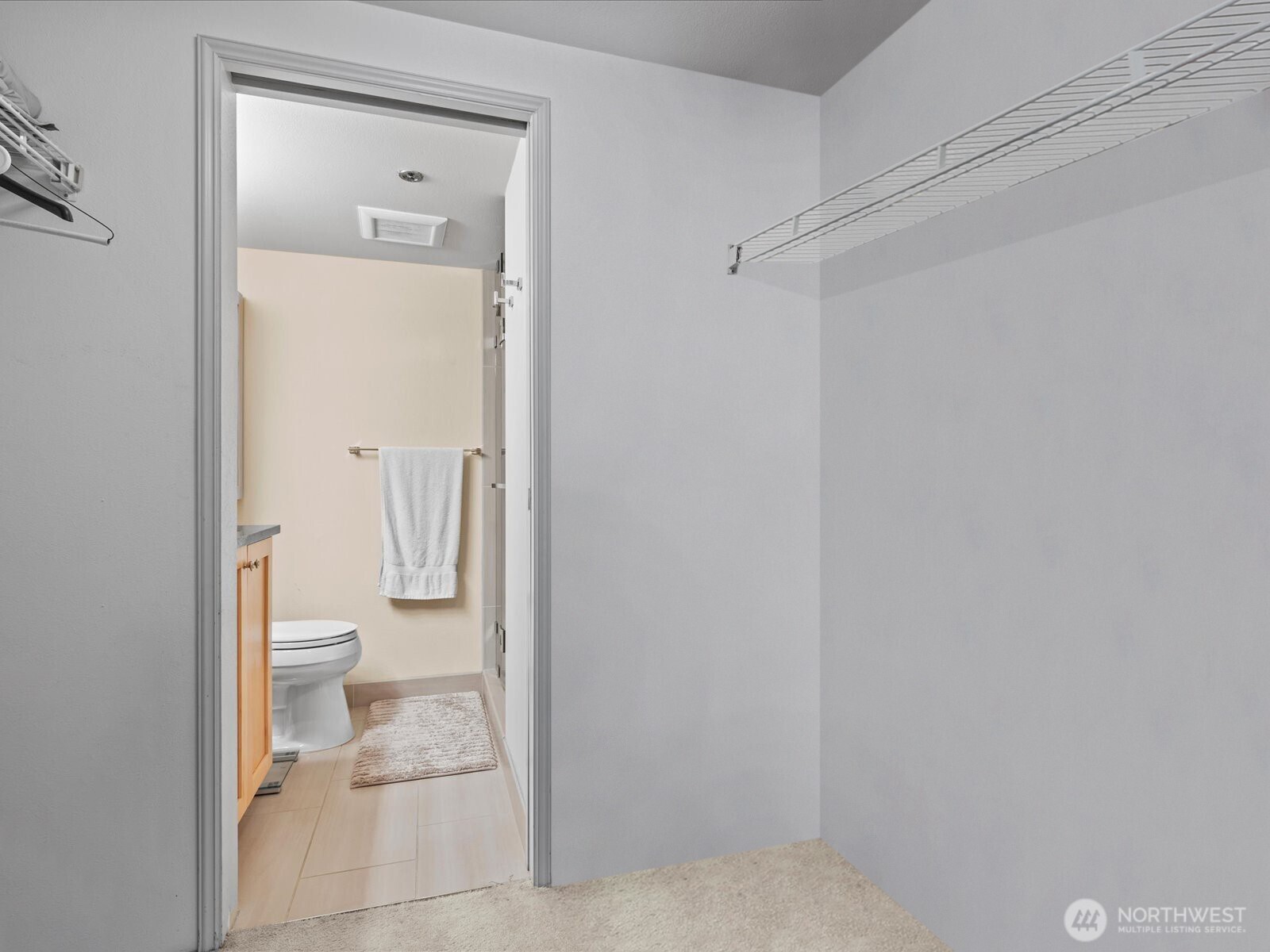 121 Vine Street 601 Property Photo 13
