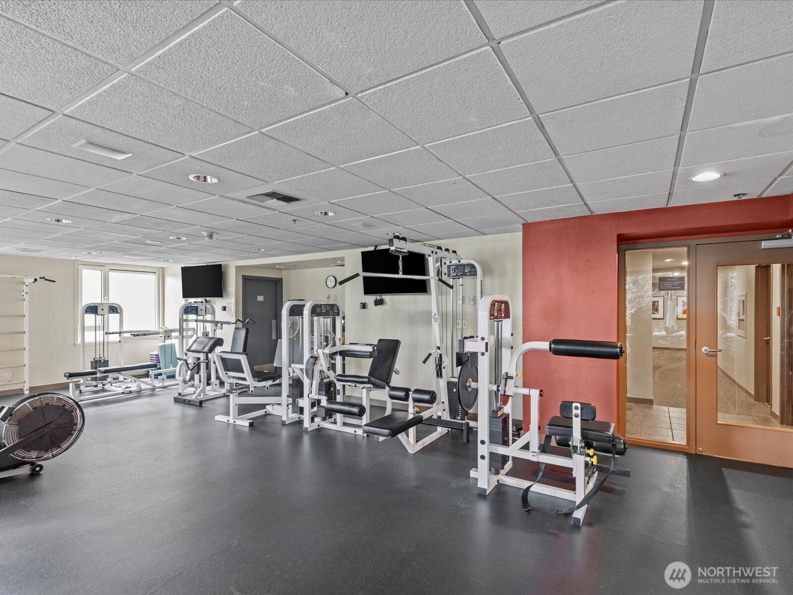 121 Vine Street 601 Property Photo 24