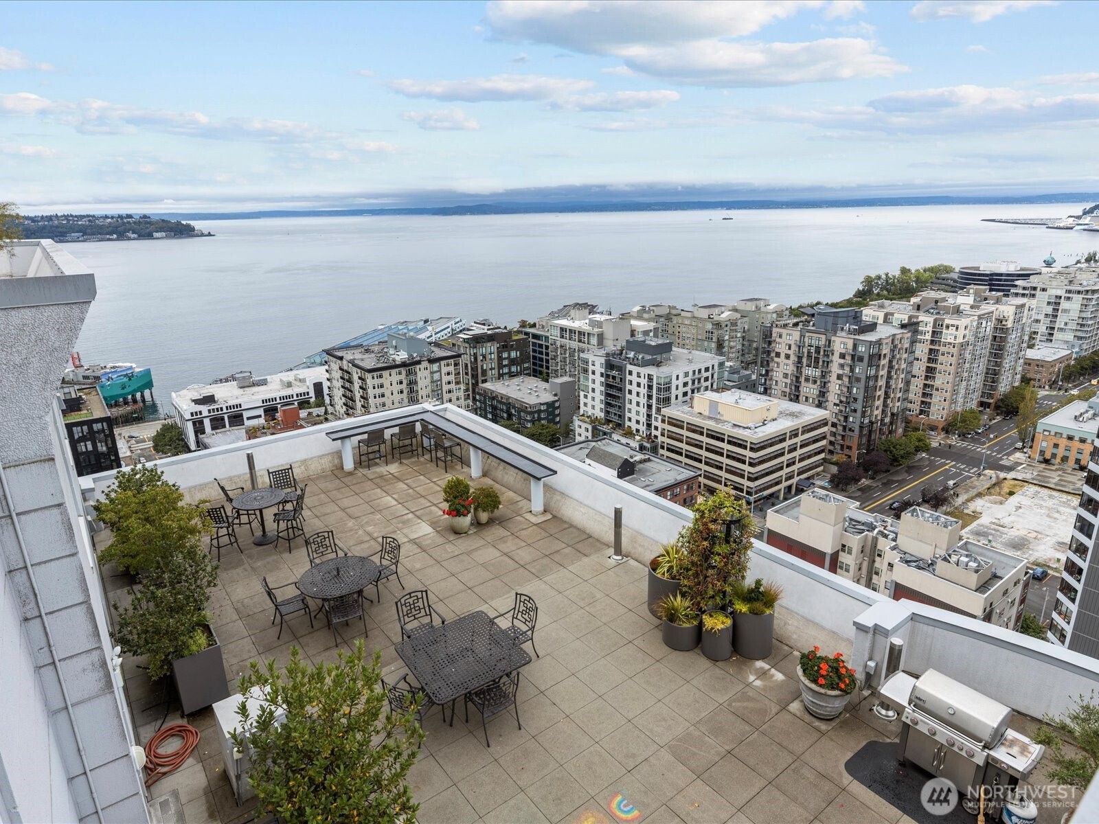 121 Vine Street 601 Property Photo 29