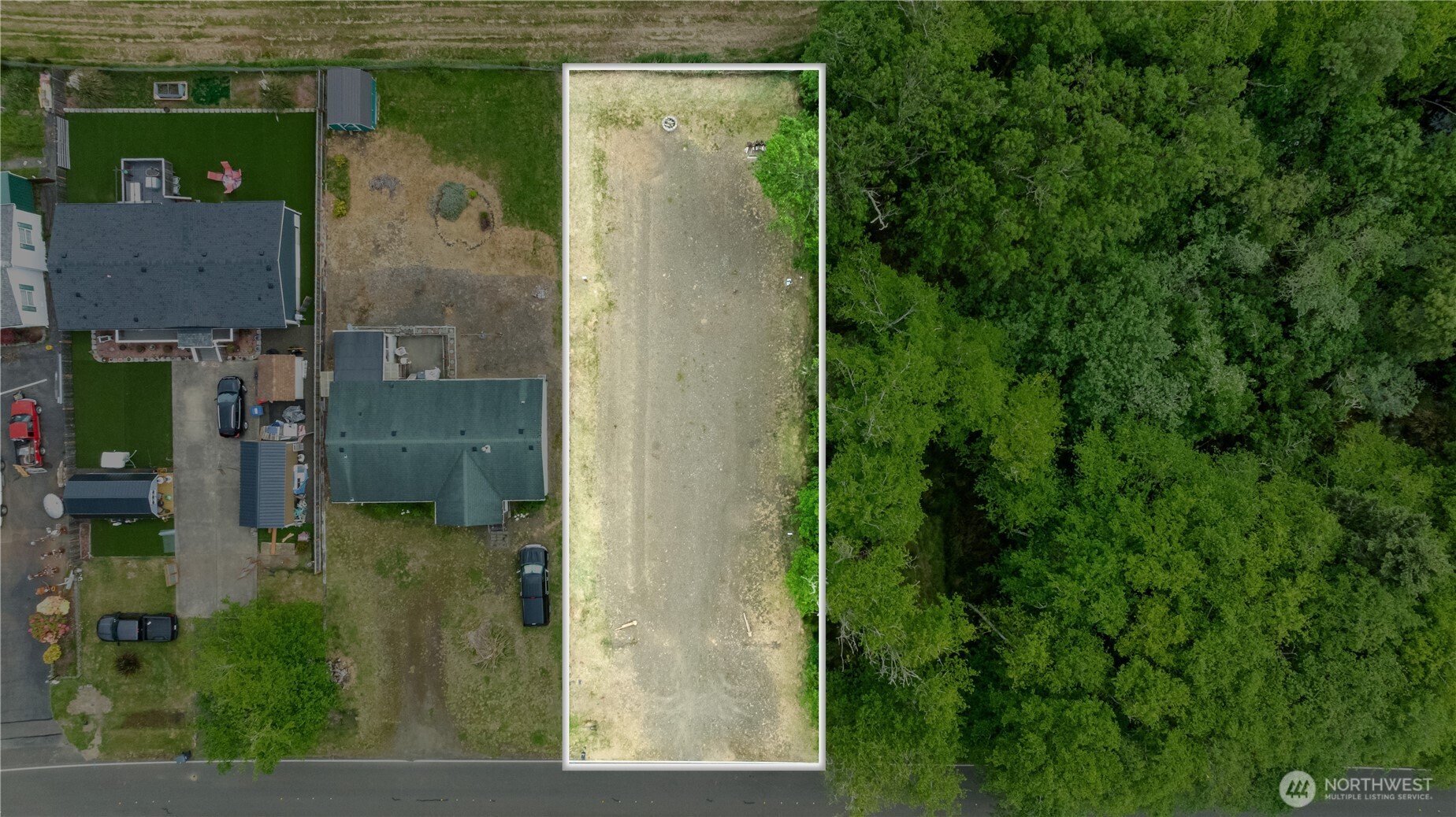556 Duck Lake Drive Property Photo 2