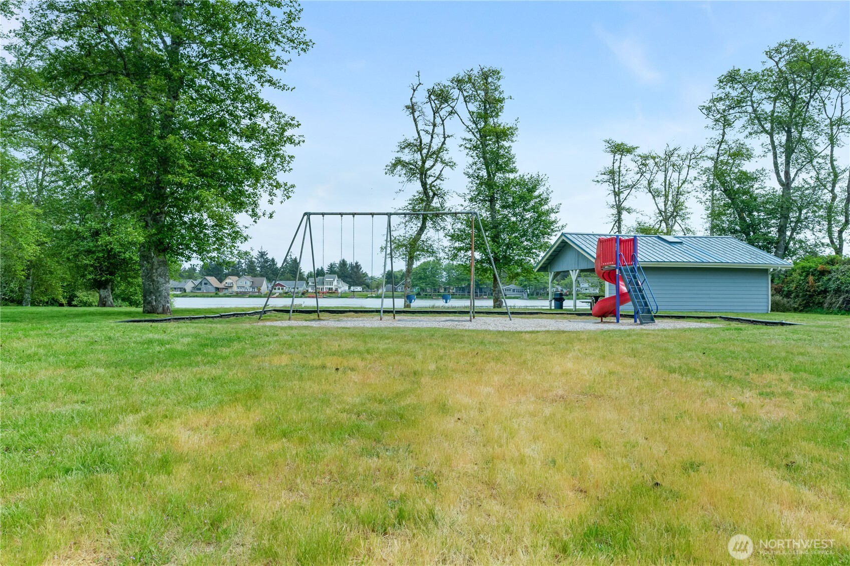 556 Duck Lake Drive Property Photo 15