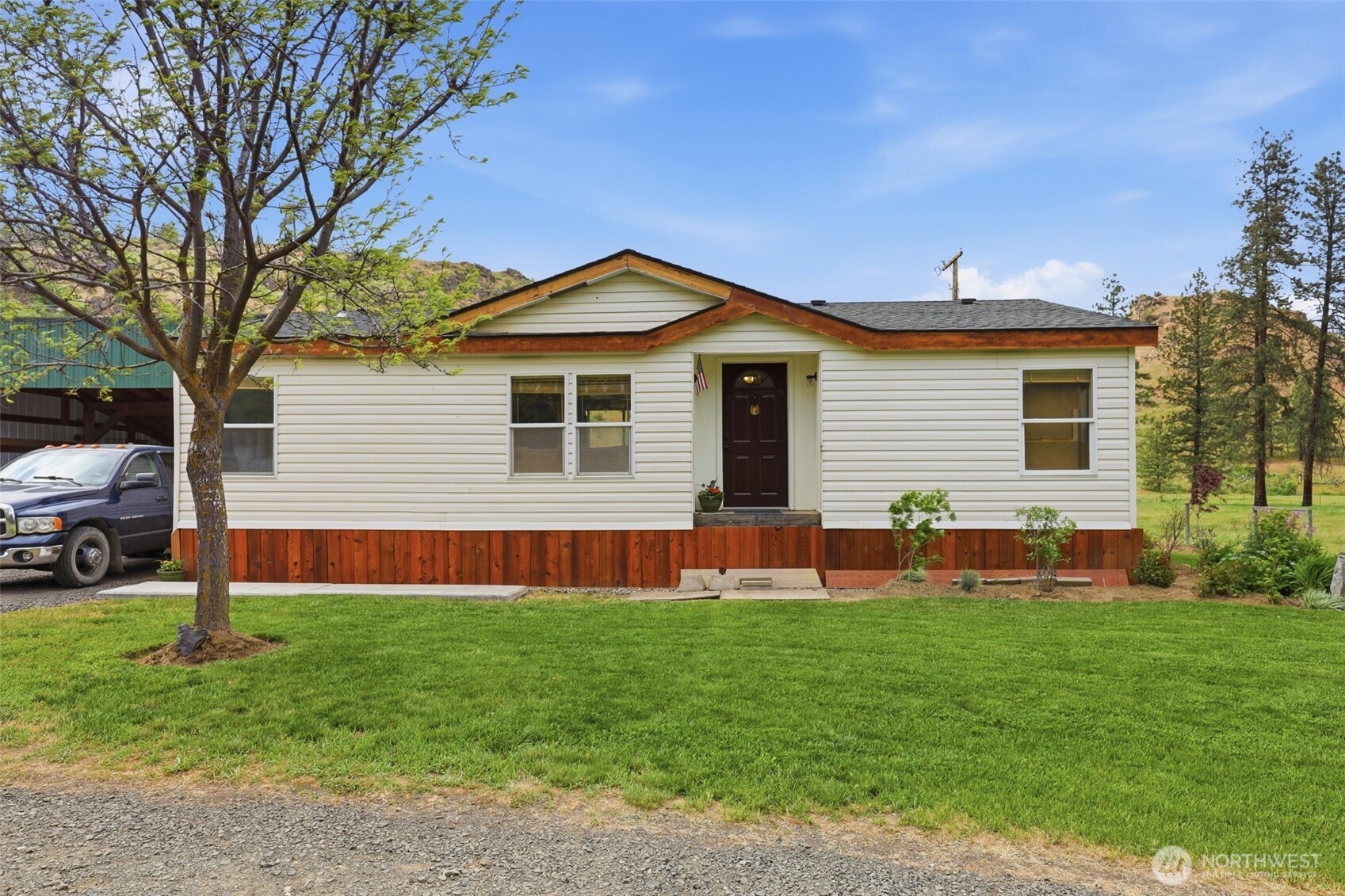 36499 Teel Hill Road Property Photo 1