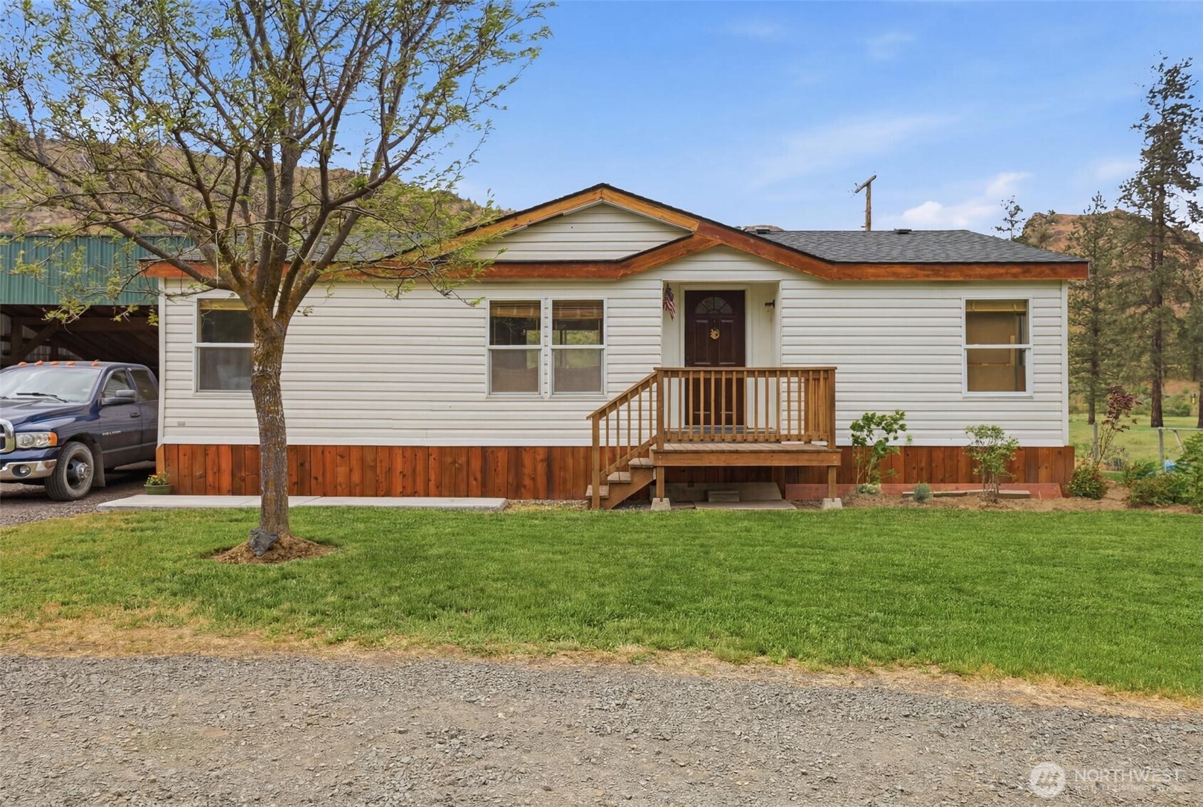 36499 Teel Hill Road Property Photo 2