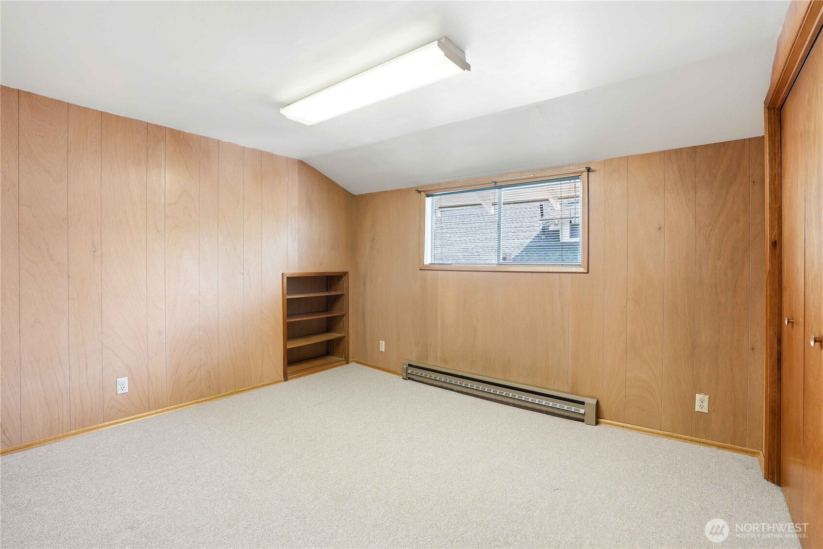 809 E 2nd Avenue Property Photo 26