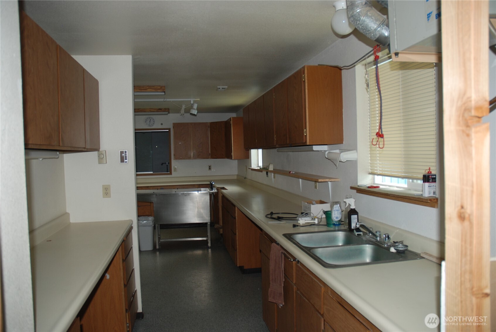 1202 Monroe Street Property Photo 35