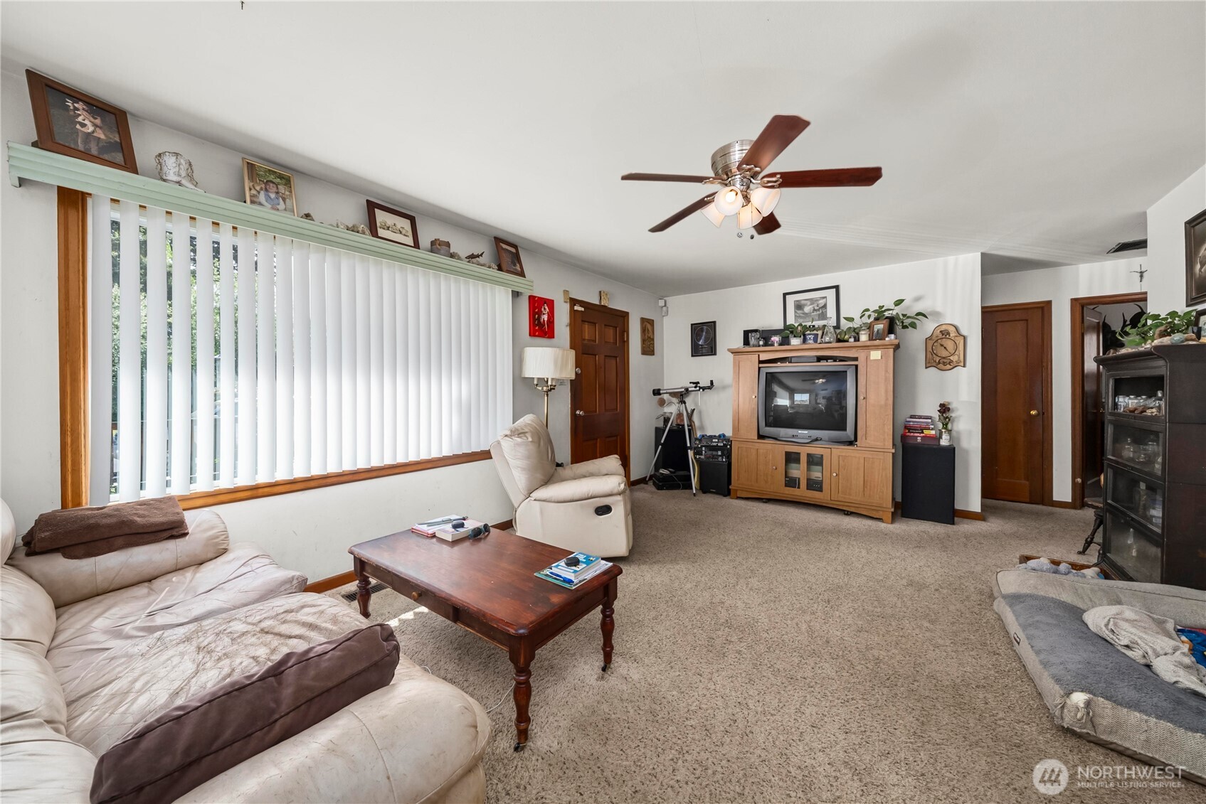 8446 E B Street Property Photo 7