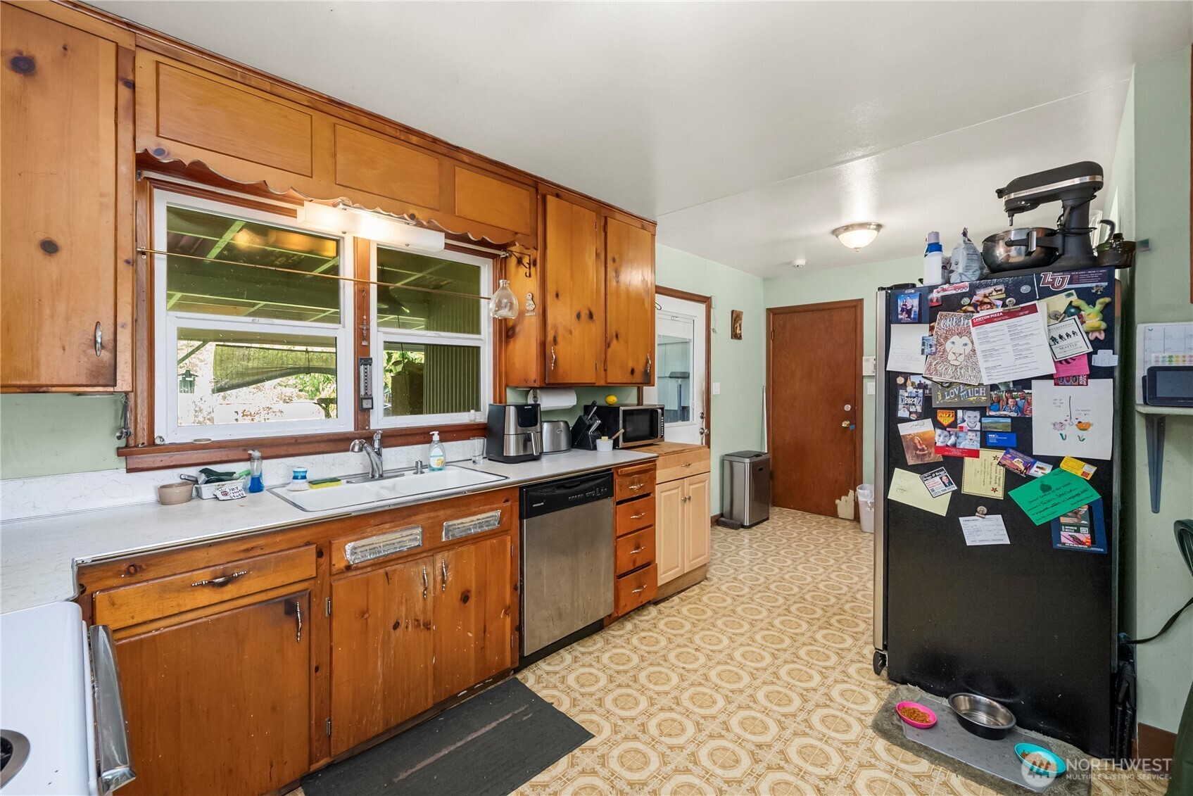 8446 E B Street Property Photo 11
