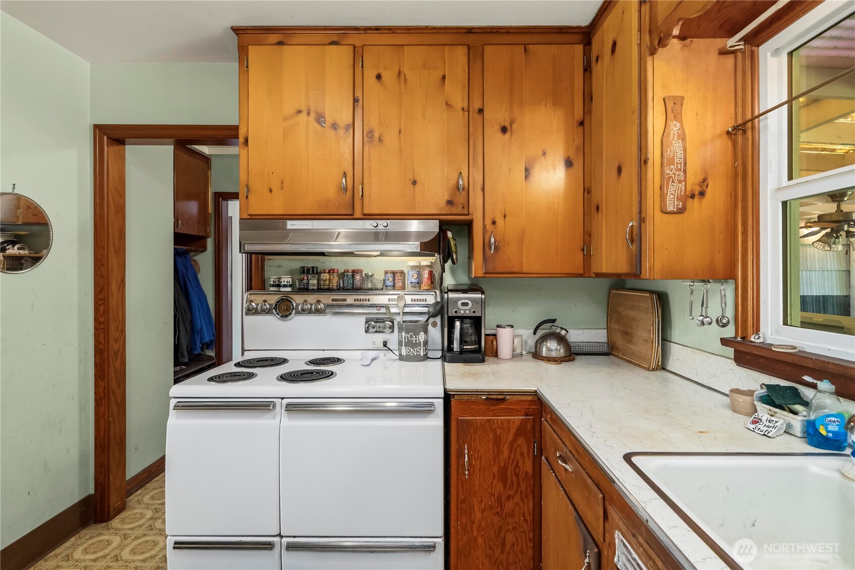 8446 E B Street Property Photo 13