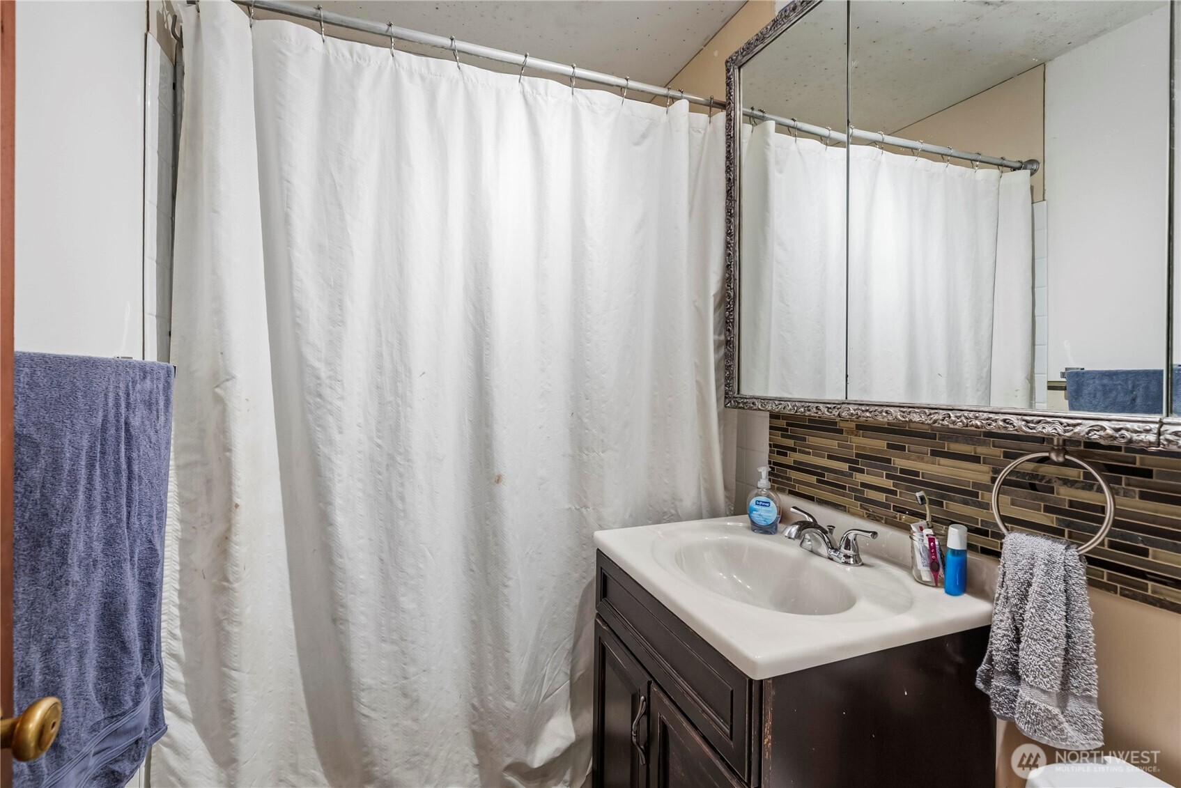 8446 E B Street Property Photo 25