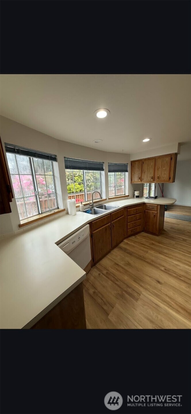 31205 N Place Property Photo 13