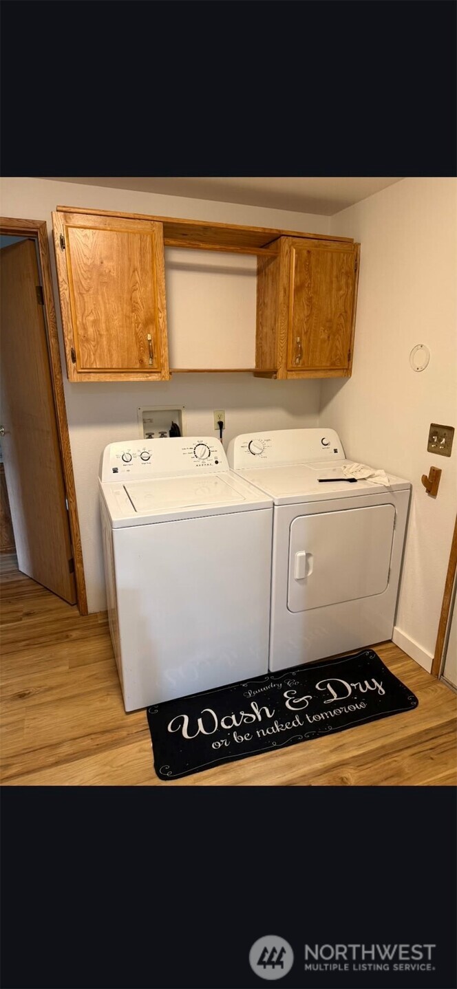 31205 N Place Property Photo 15