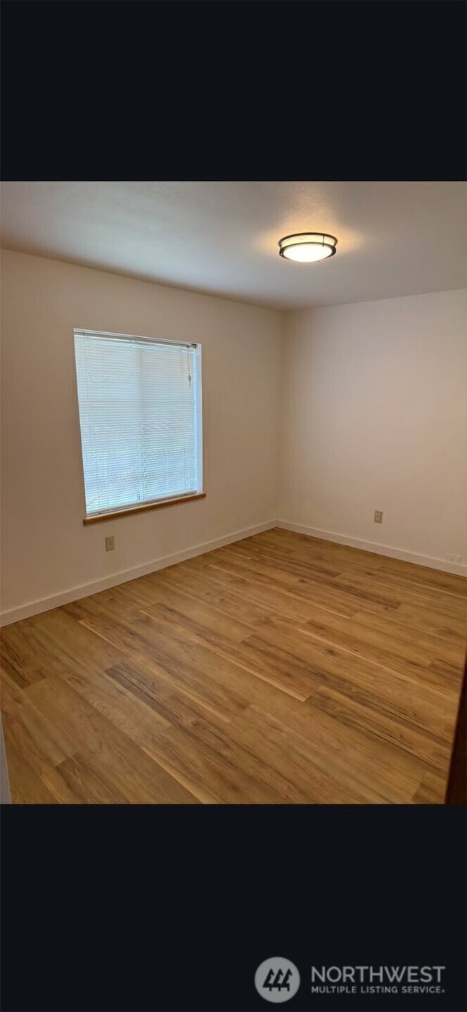 31205 N Place Property Photo 21