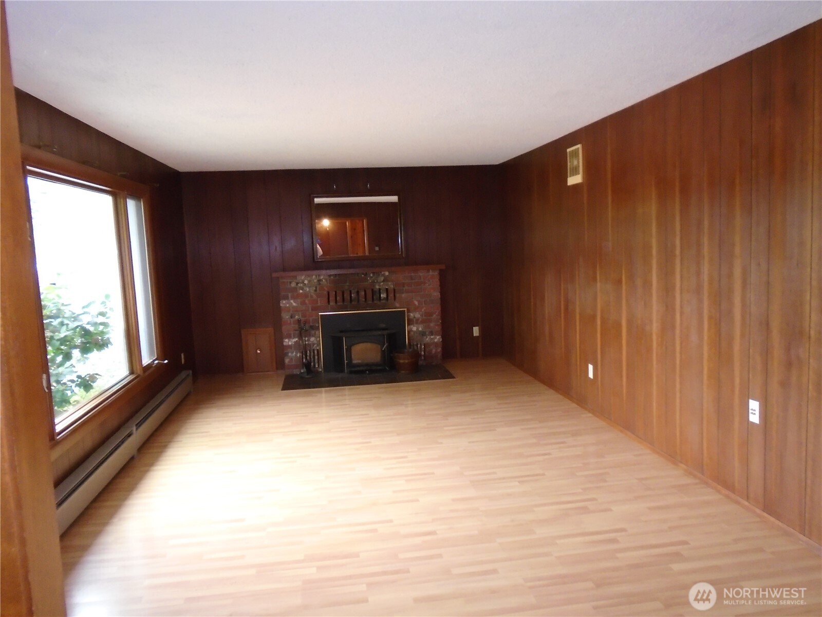 402 W Maple Street Property Photo 12