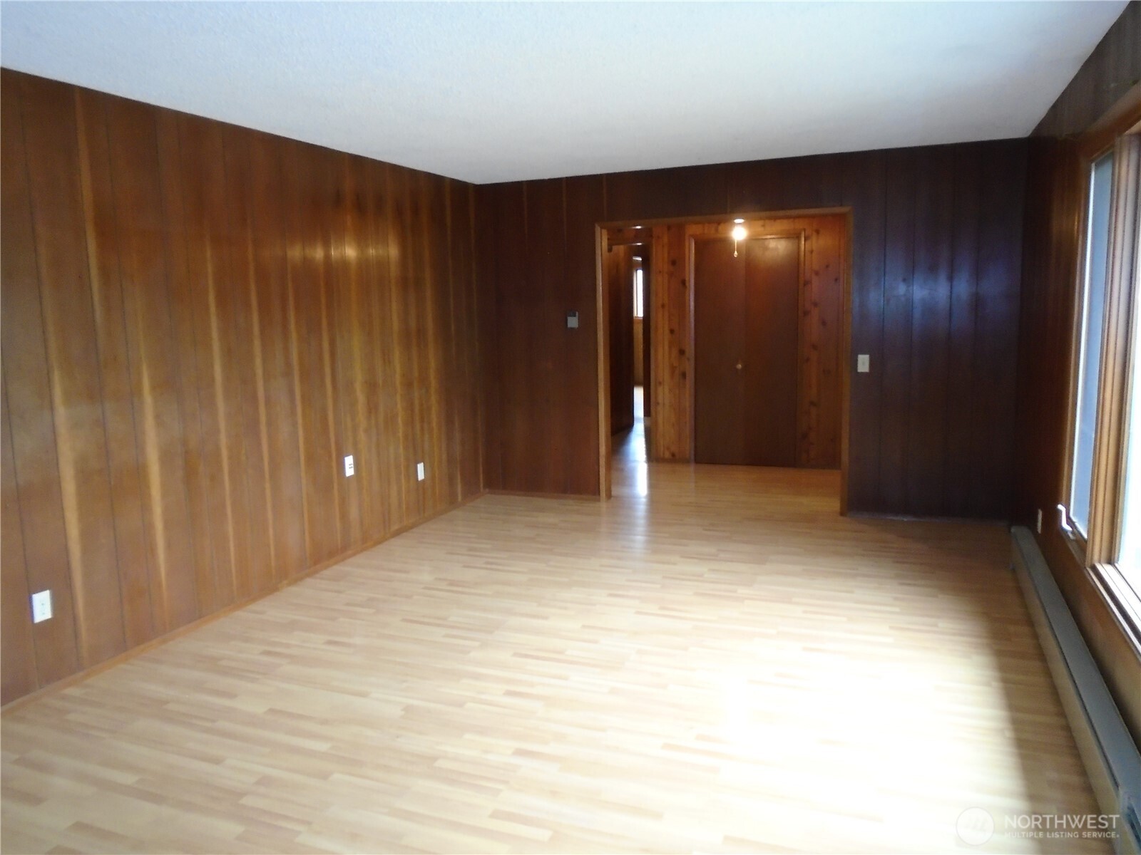 402 W Maple Street Property Photo 13
