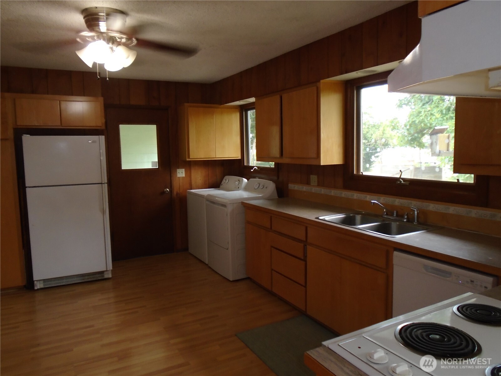 402 W Maple Street Property Photo 15