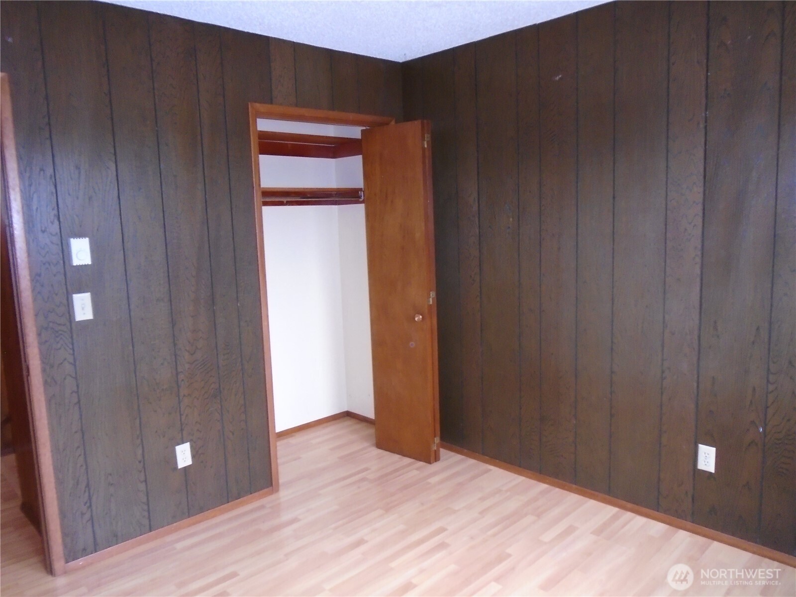 402 W Maple Street Property Photo 24