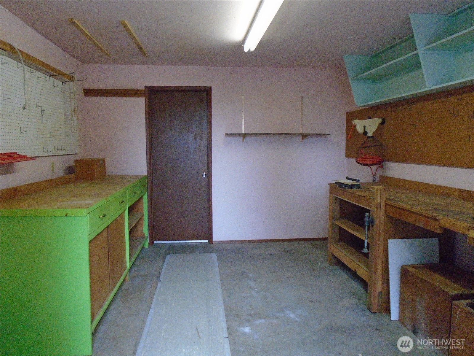 402 W Maple Street Property Photo 31