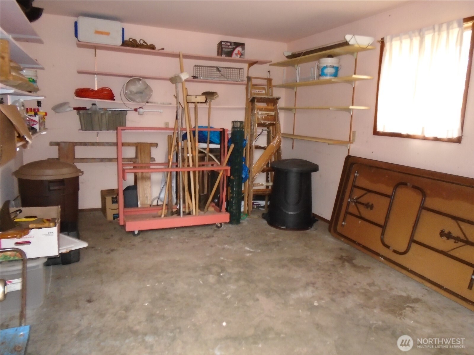 402 W Maple Street Property Photo 32