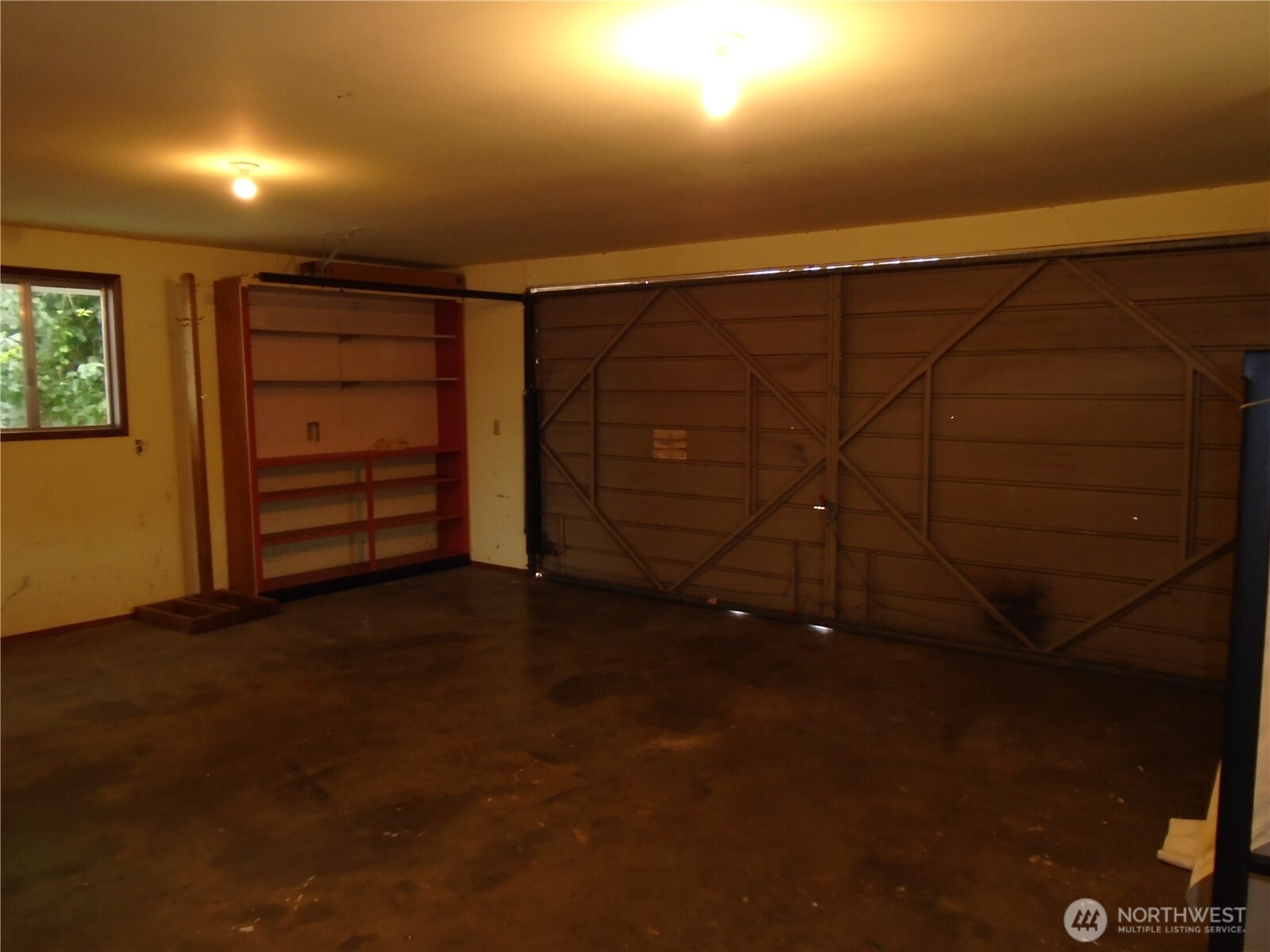402 W Maple Street Property Photo 33