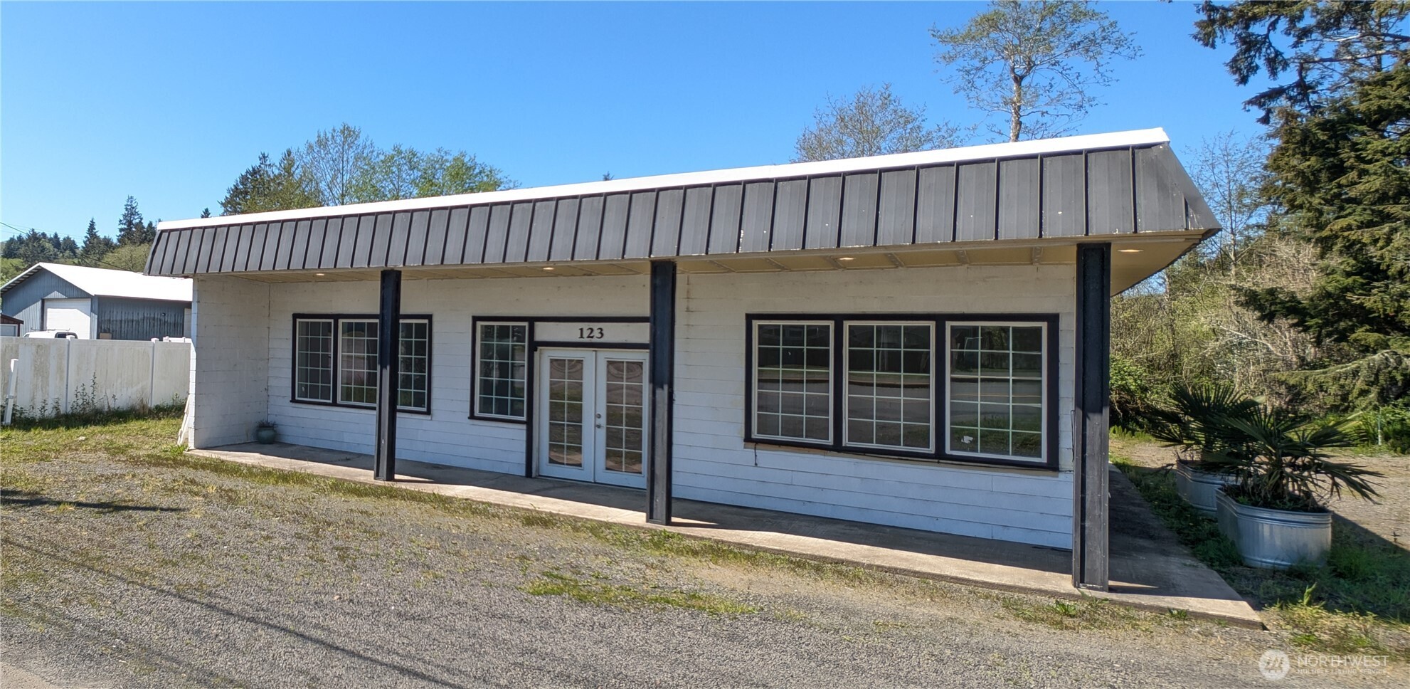 123 1st Avenue Property Photo 1