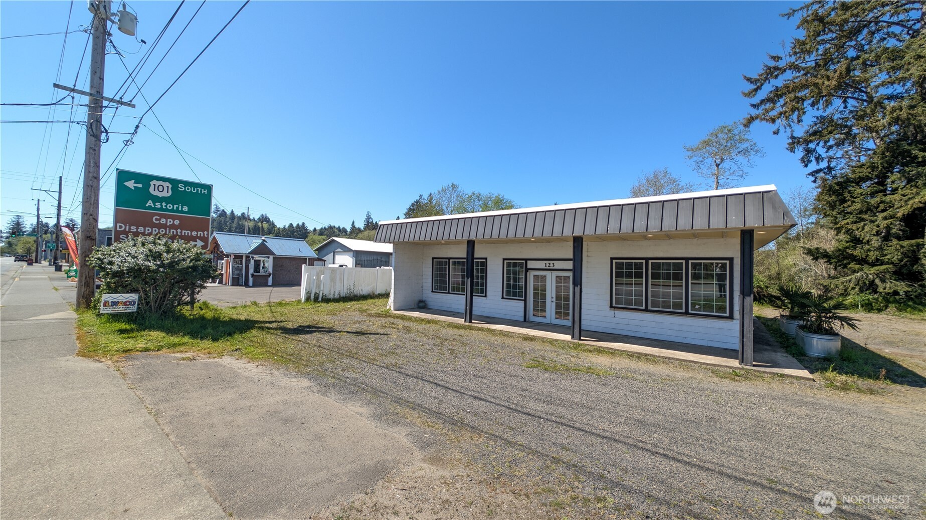 123 1st Avenue Property Photo 2
