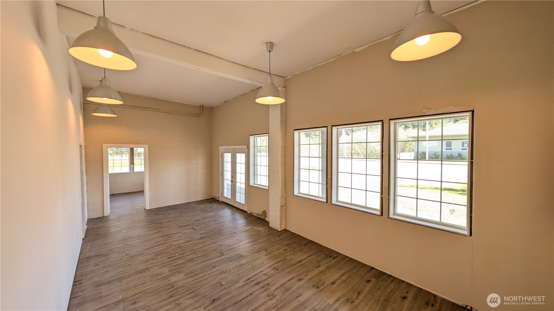 123 1st Avenue Property Photo 4
