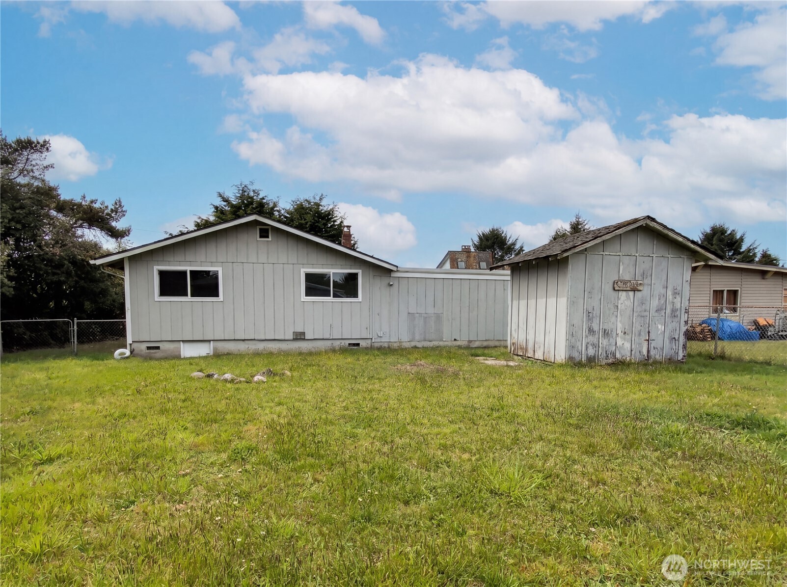 494 Inlet Avenue Property Photo 5