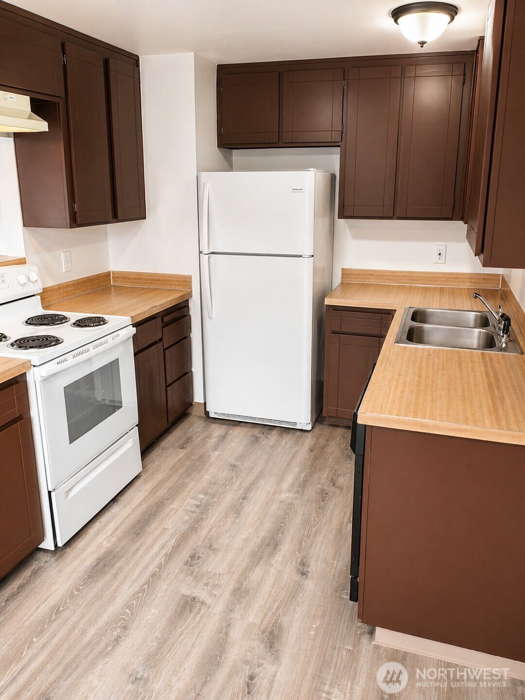 621 7th Street Property Photo 4