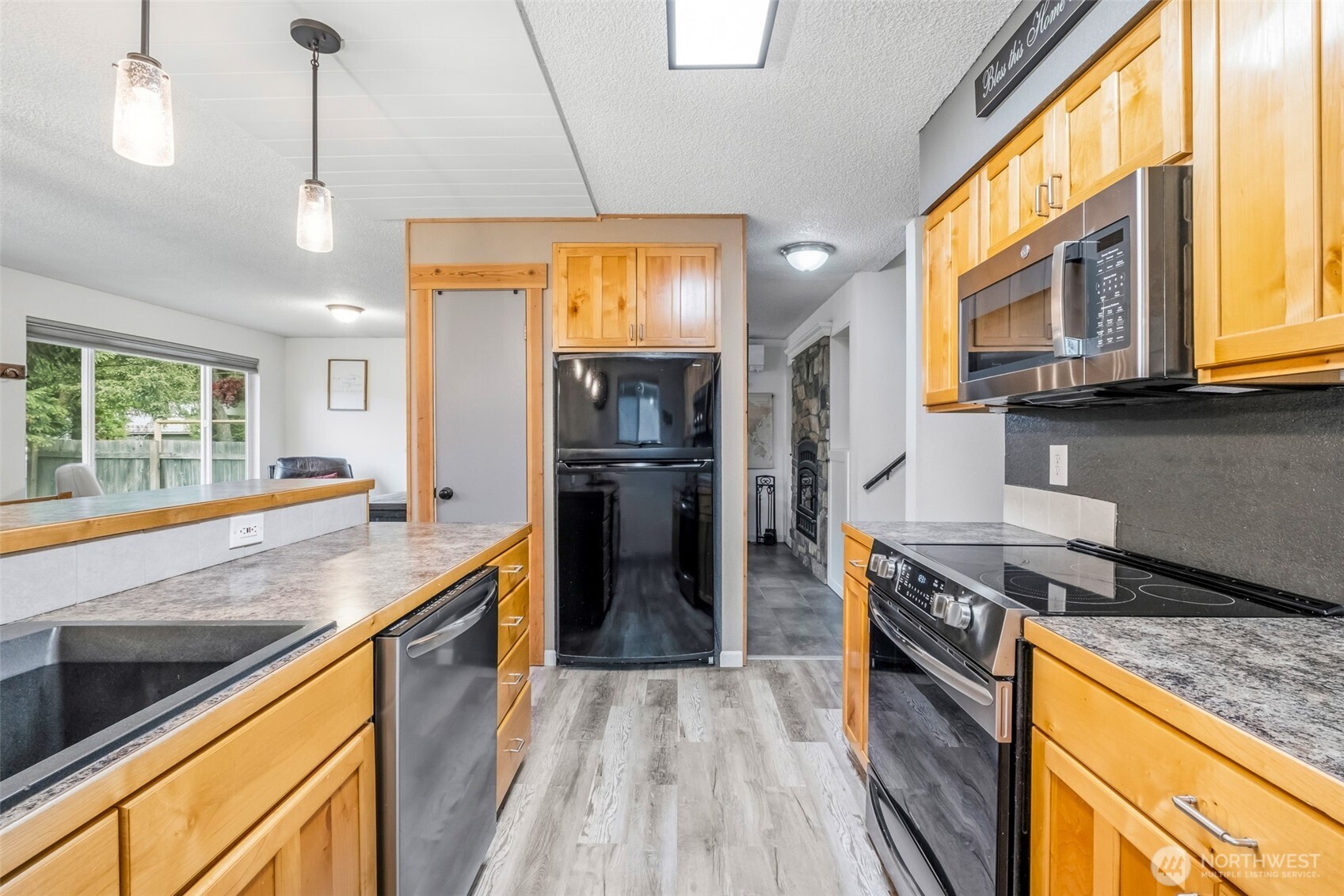 208 West Property Photo 24