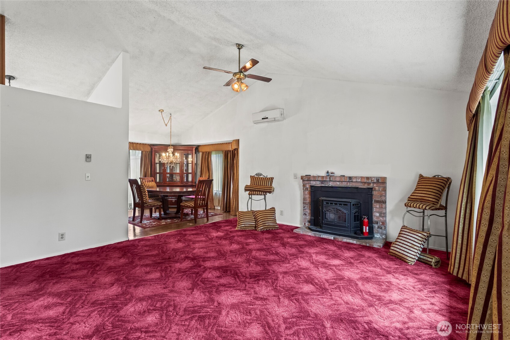 5018 301st Drive Property Photo 3