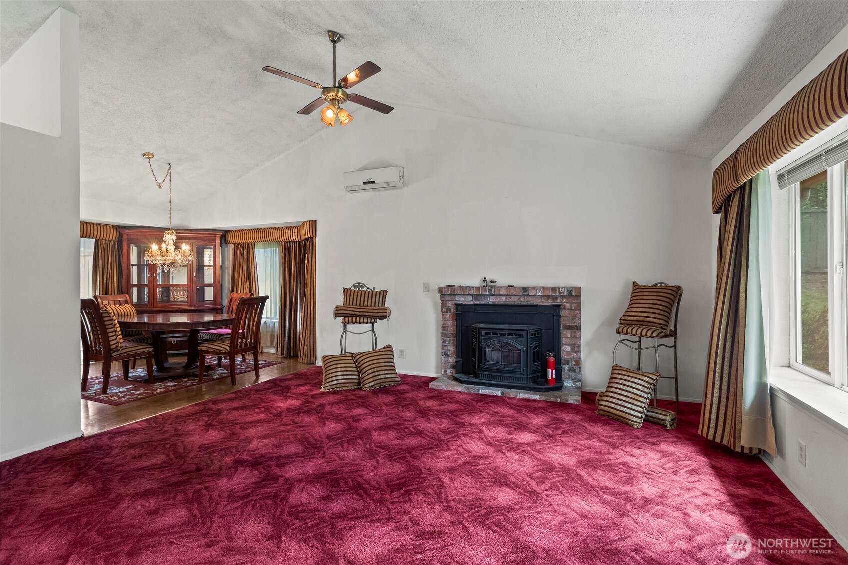 5018 301st Drive Property Photo 4