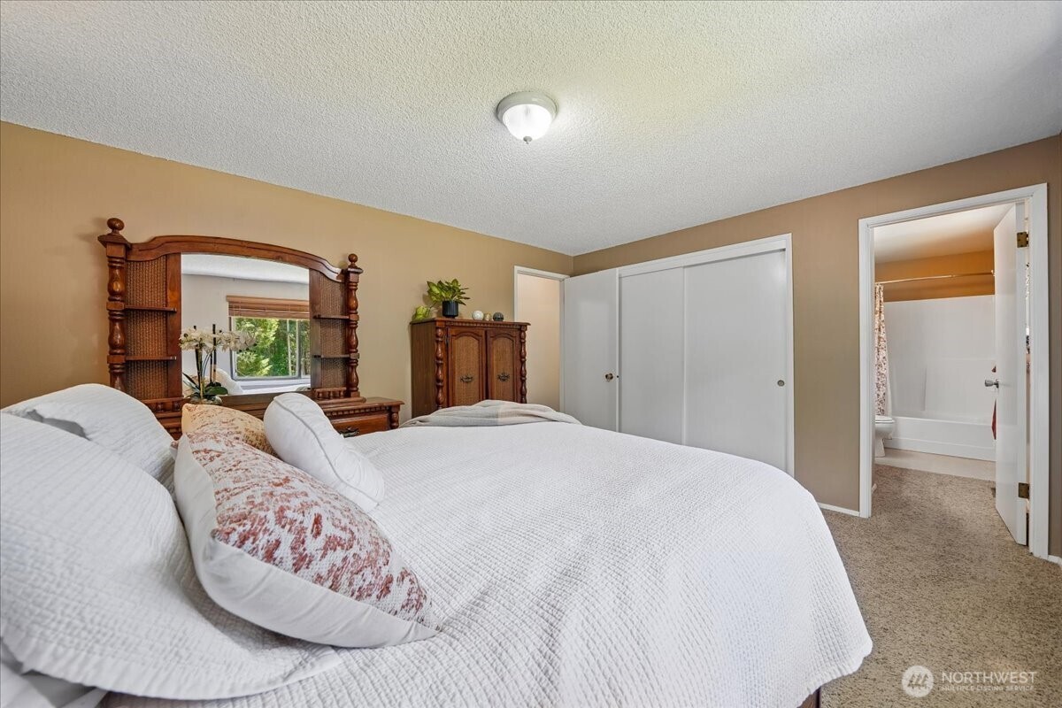 870 Kamus Place Property Photo 24
