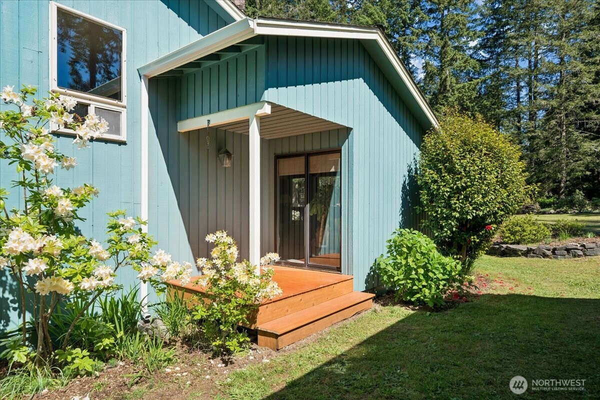 870 Kamus Place Property Photo 35